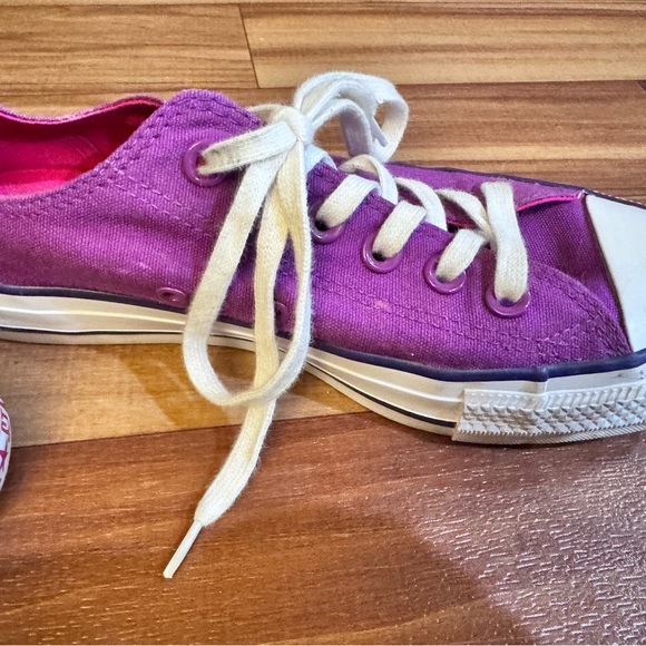 Converse Purple and Pink Women's Flats - Picture 6 of 8